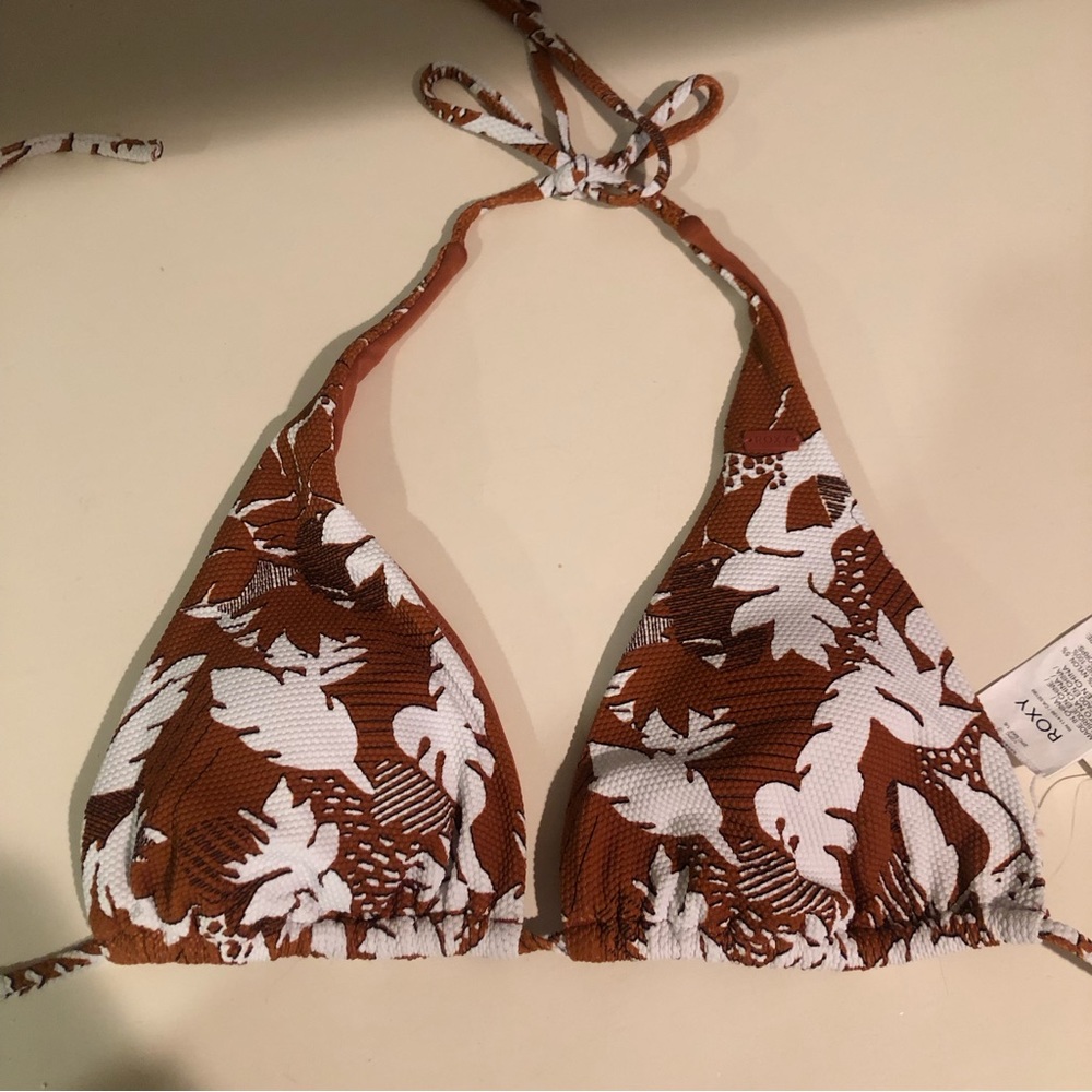 NWT Roxy Tropical Print Textured fabric Triangle Swim Top